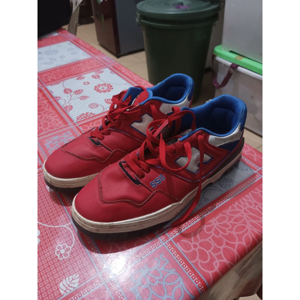 Sepatu New Balance 550 Red