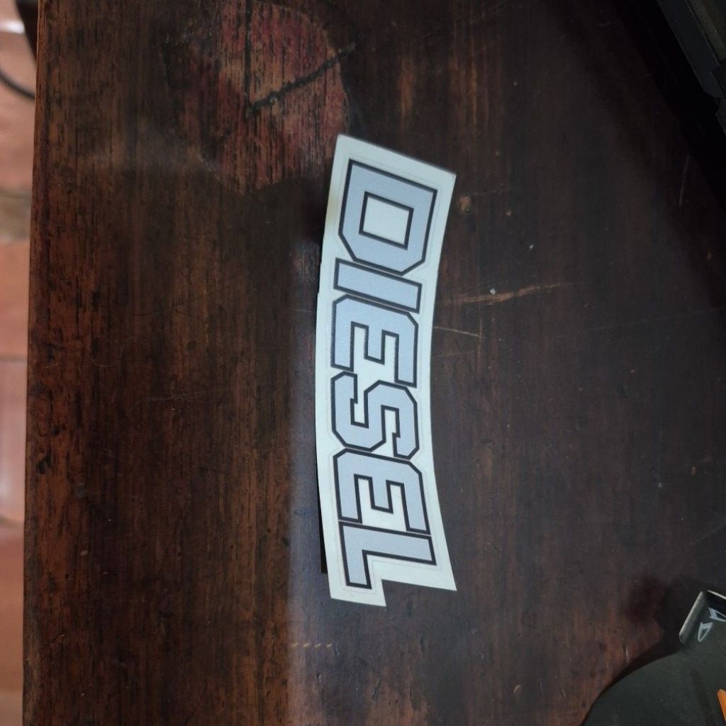 STIKER " DIESEL " TANKI DAIHATSU TAFT ROCKY HILINE