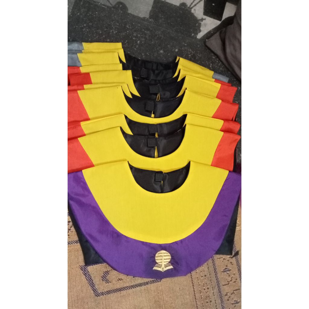 Sleber Wisuda Universitas Terbuka Sesuai Standar UT Bahan Satin/Peles Bordir Benang Mas