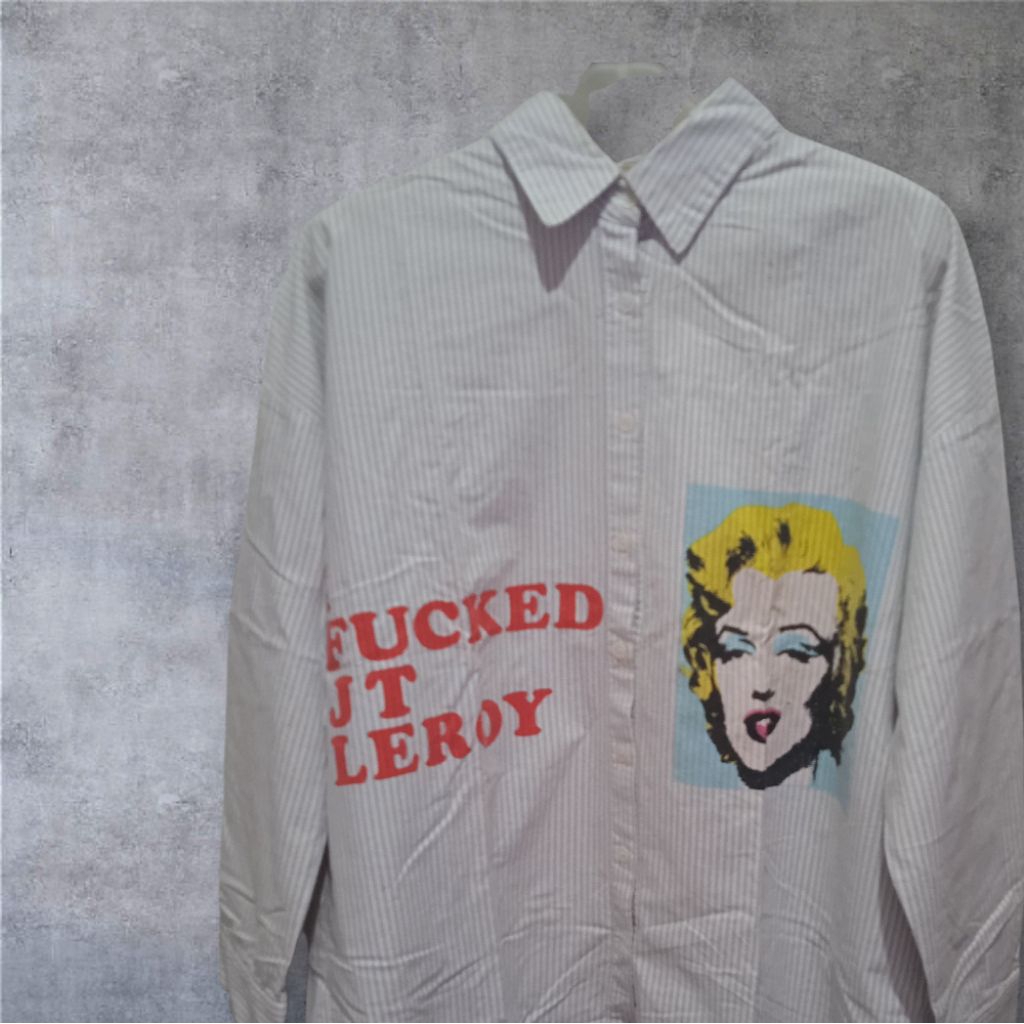 Kemeja Marilyn Monroe