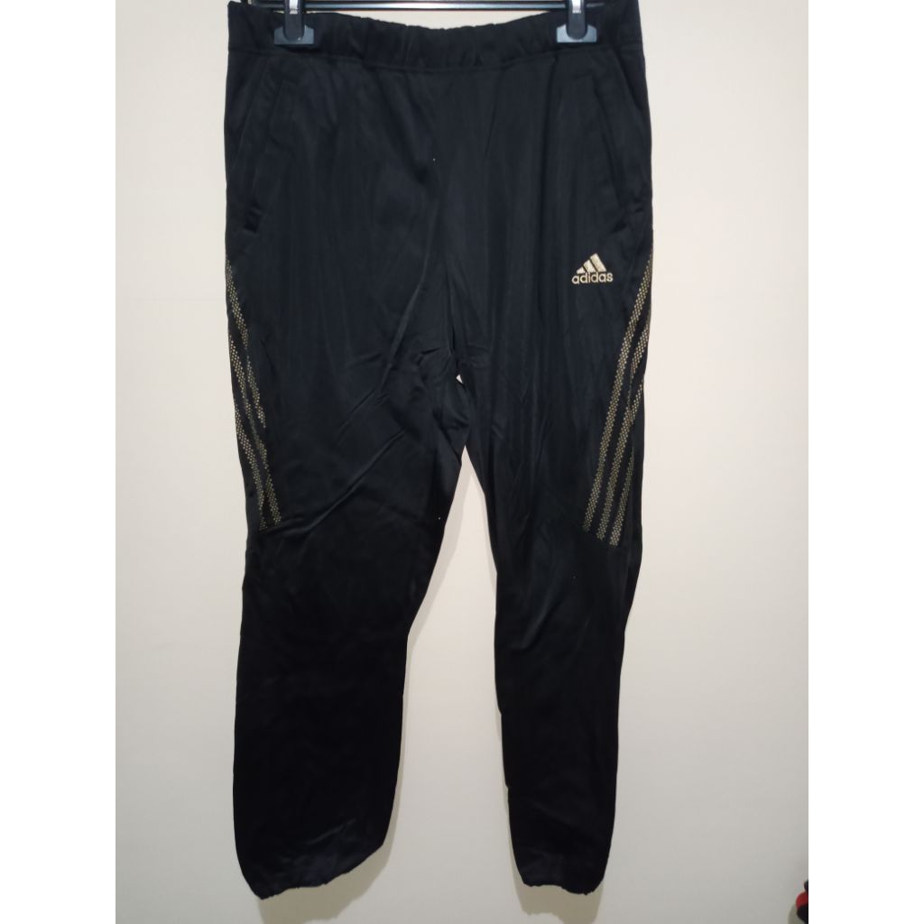 CELANA TRAINING PRELOVED