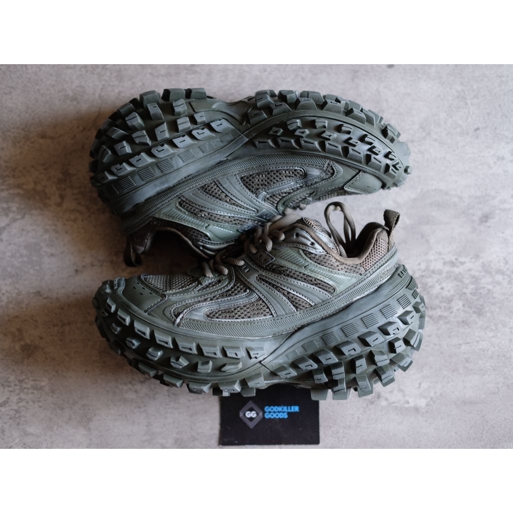 Defender Chunky Military Green Sneaker Authentic GK