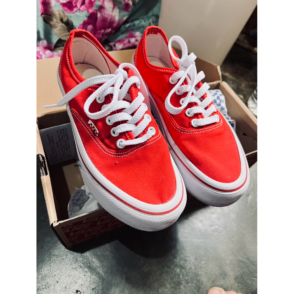 sepatu vans autentic