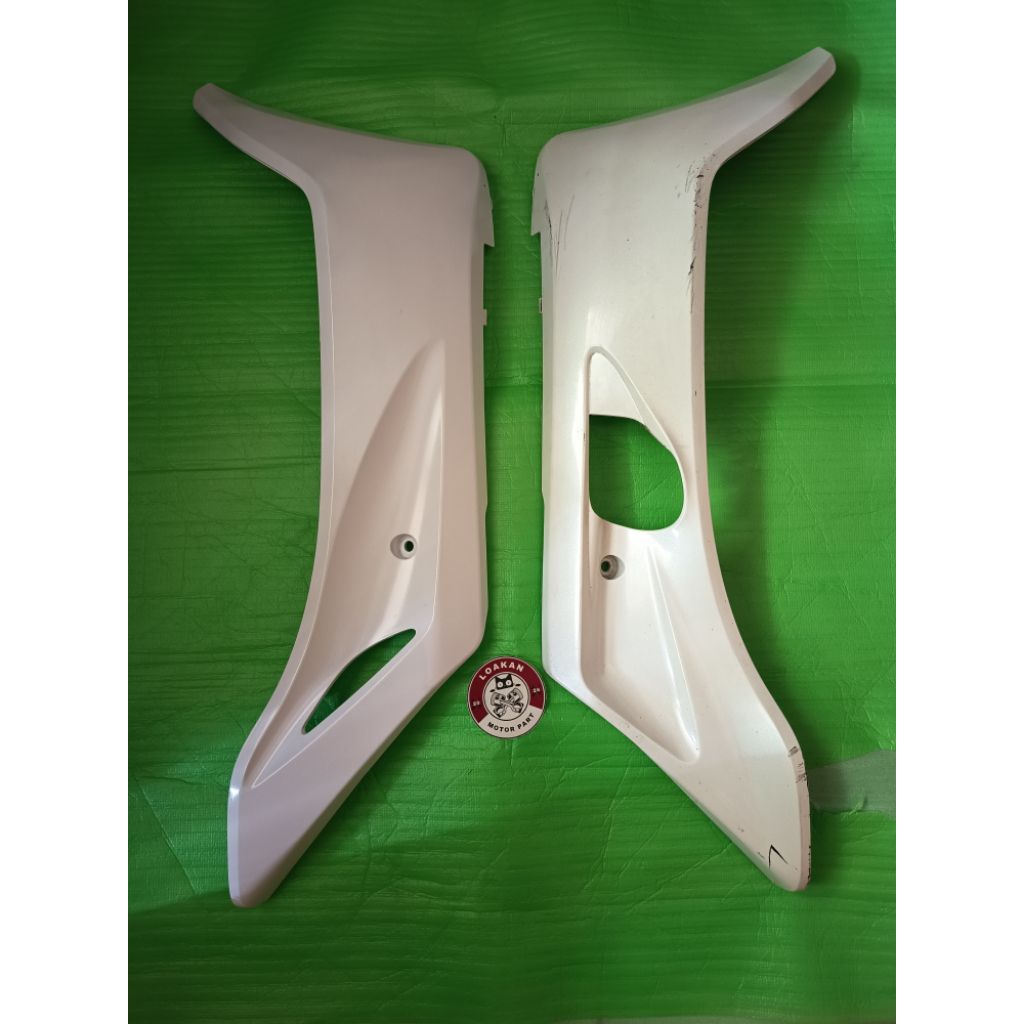 Cover Side Floor Dek Samping Bawah PCX 150 LED CBU Thailand 2014 - 2017 Original Copotan K35