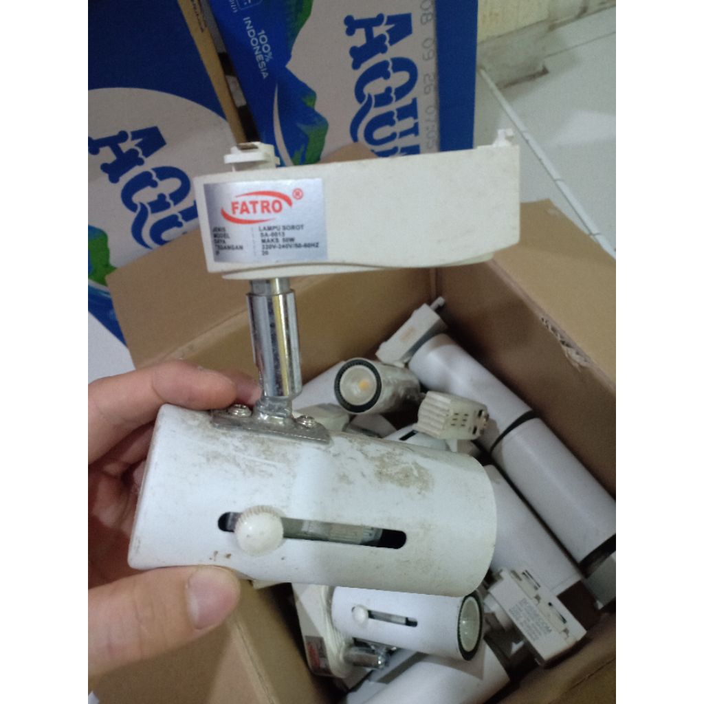 track light rail light spot light lampu sorot rel