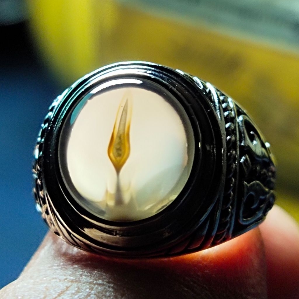 Batu Spiritual Symbol - Api Suci - Batu Kristal Gambar