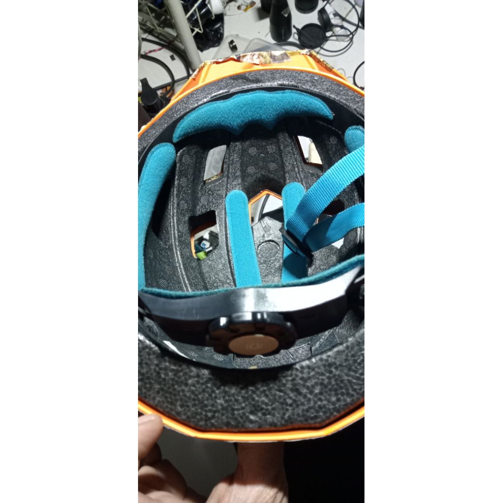 helm sepeda merek lixada