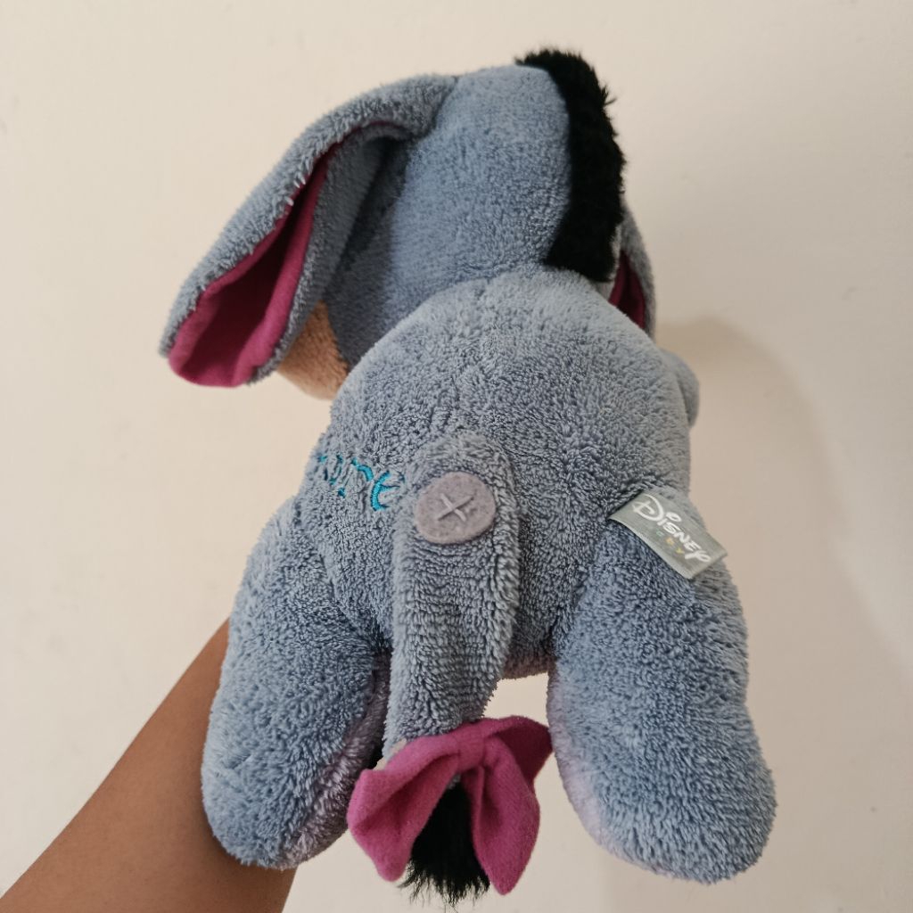 Boneka eeyore disney