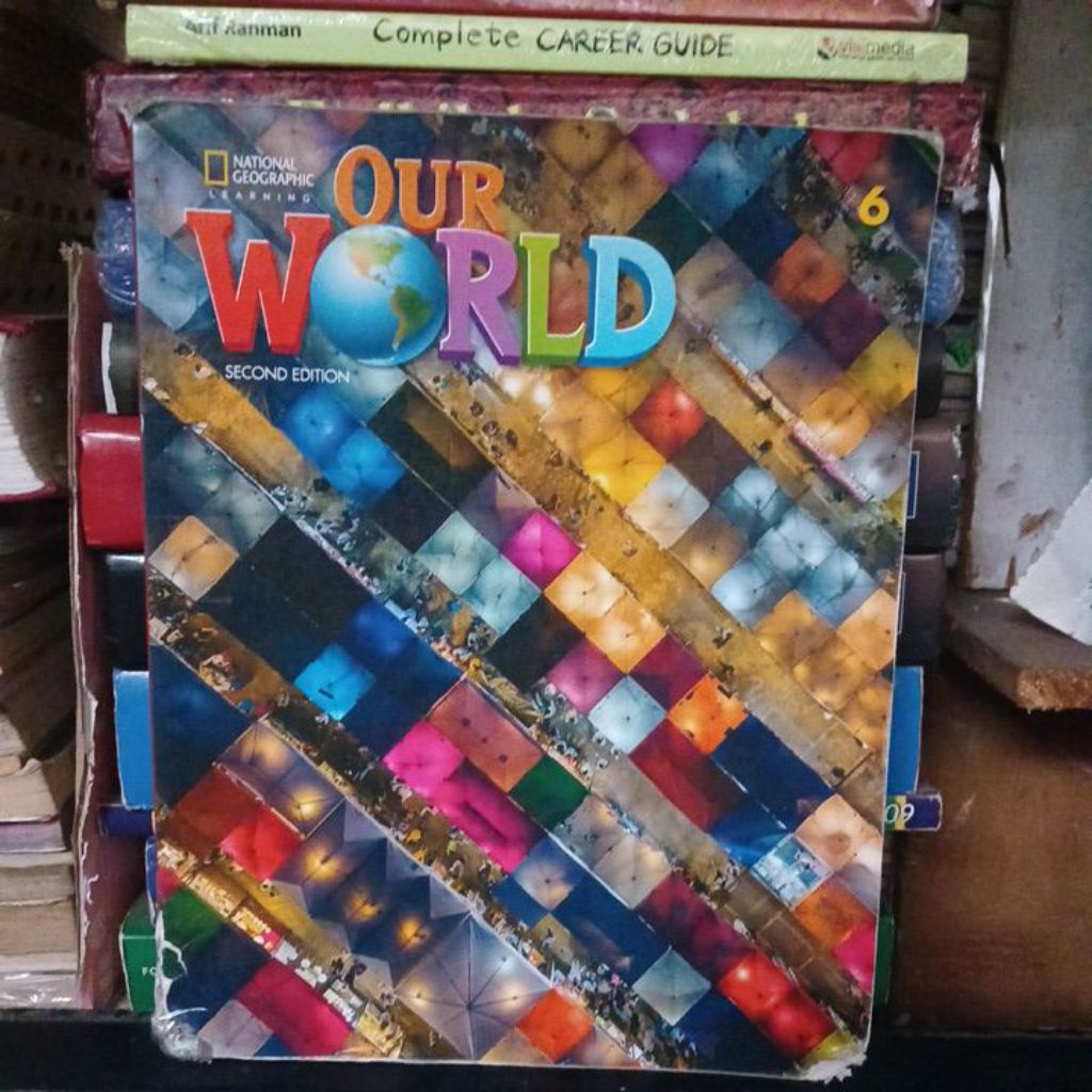BUKU BEKAS ORIGINAL OUR WORLD 6
