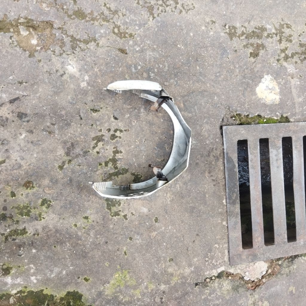 Undercowl dek bawah Shogun sp+briket original COPOTAN