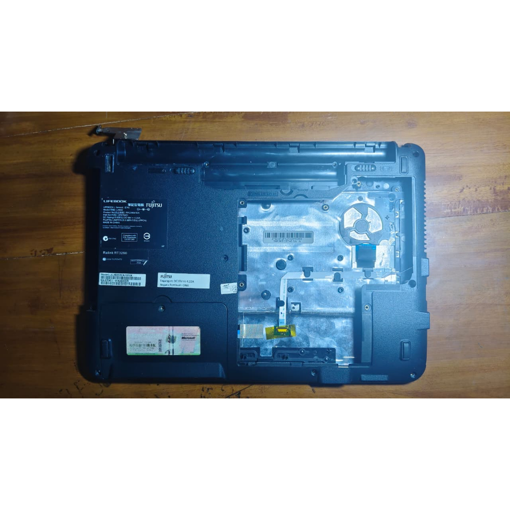 Casing Bawah Laptop Fujitsu Lifebook LH532