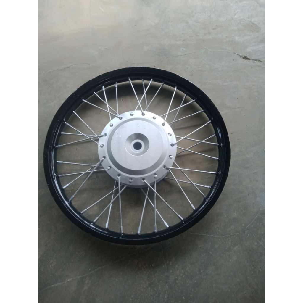 Velg Belakang Beat fi Beat karbu Beat esp K44 K81 Beat street Scoopy Vario karbu Ring 17