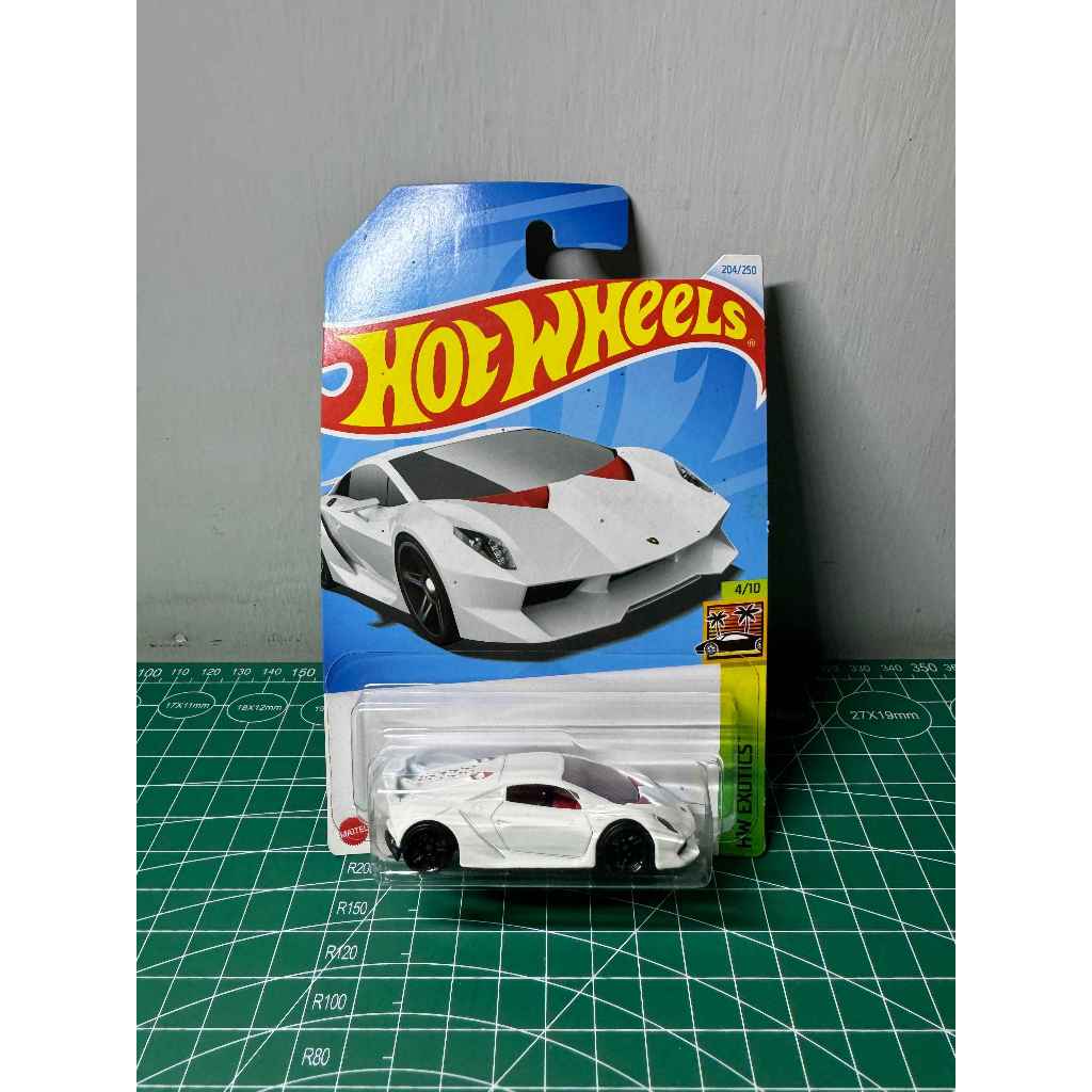 Hot Wheels Lamborghini Sesto Elemento