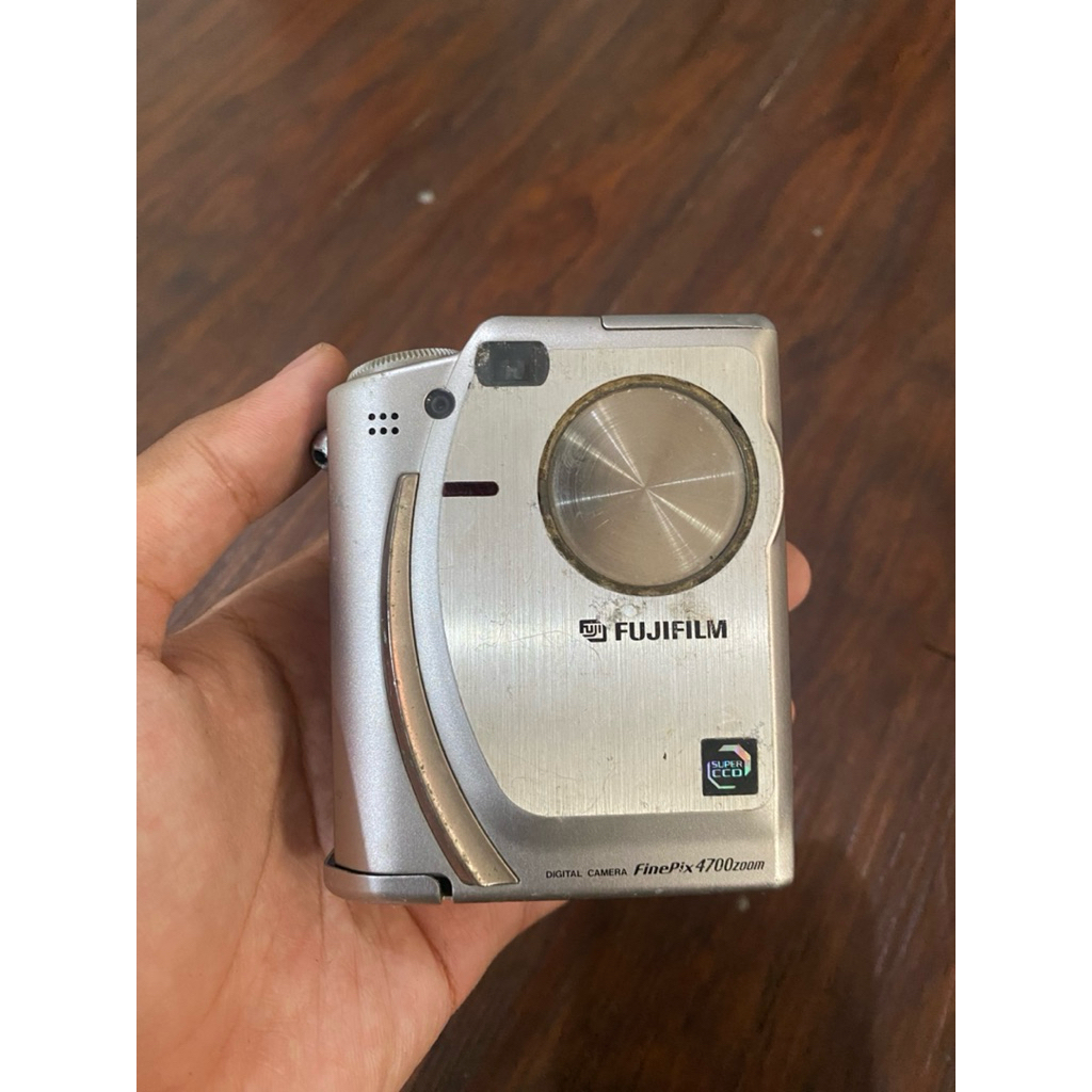 DIGICAM FUJIFILM FINEPIX 4700
