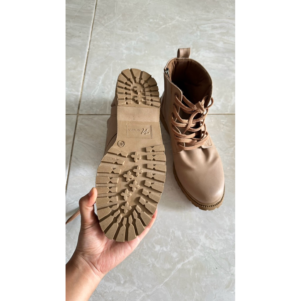 SEPATU BOOTS NOKHA (Second)