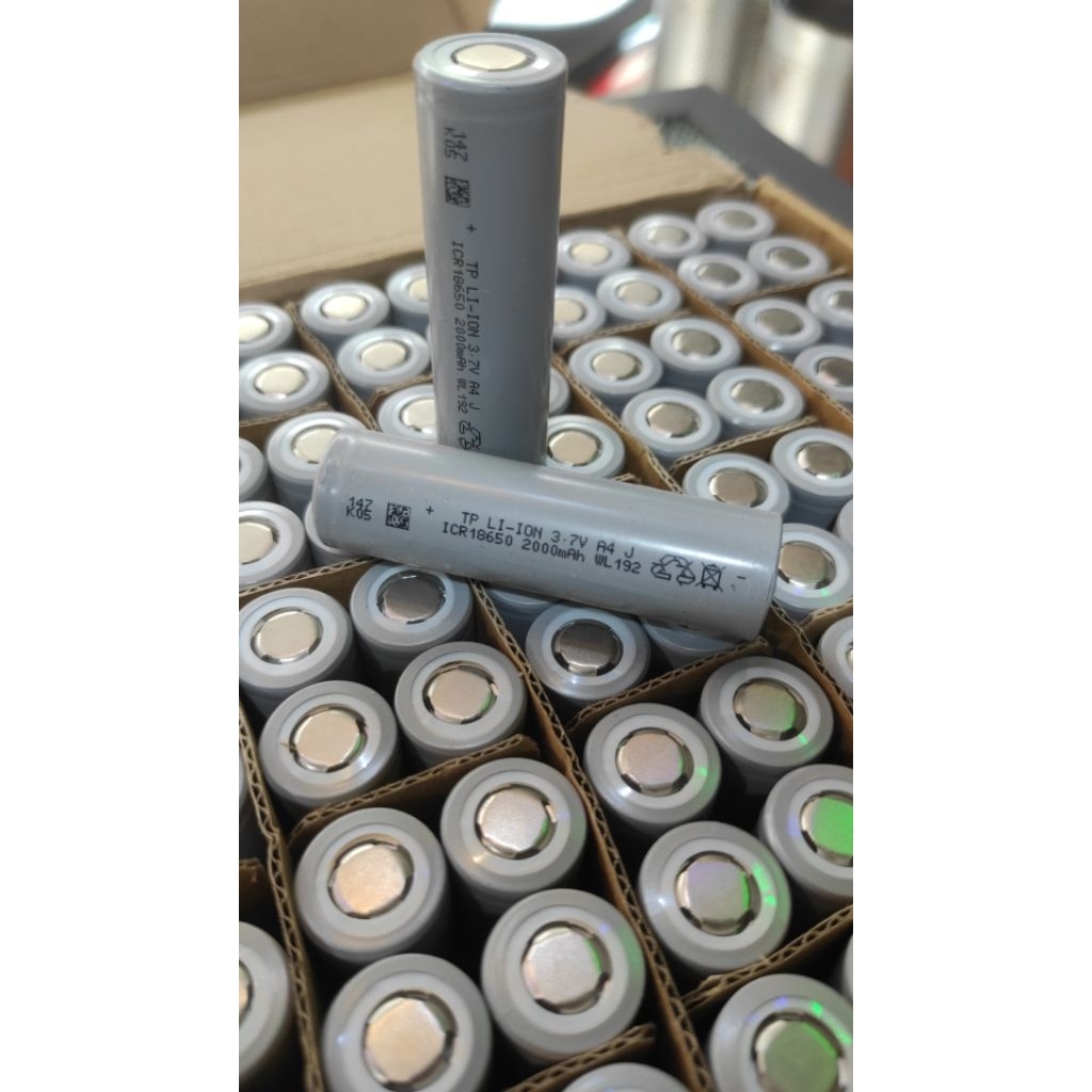 Baterai Charge 18650 Putih 2000mah