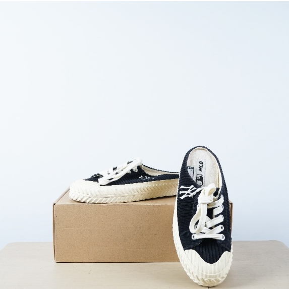 MLB - Playball Corduroy Mule FL New York Yankees