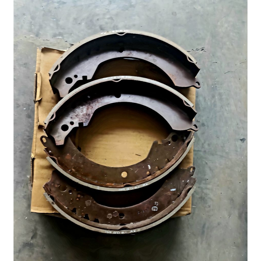 kampas rem belakang Terios Rush lama Konde TDW parts