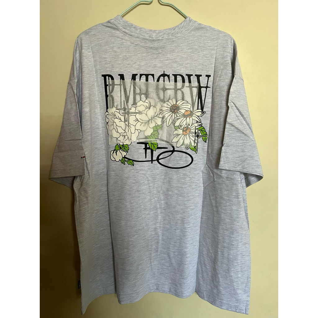 [ BRAND NEW WITH TAG ] Romantic Crown Volume Logo Flower Tee Shirt