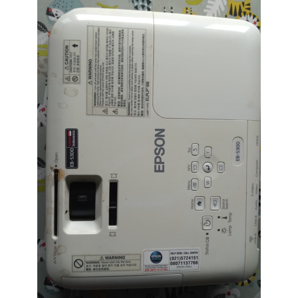 Projector Epson EB-S300 Projector RUSAK