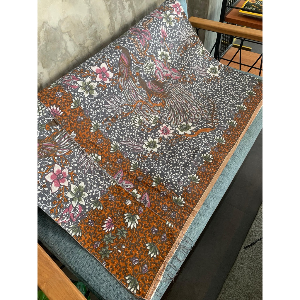 Kamen Batik Sutra Paris Dobby Set Selendang