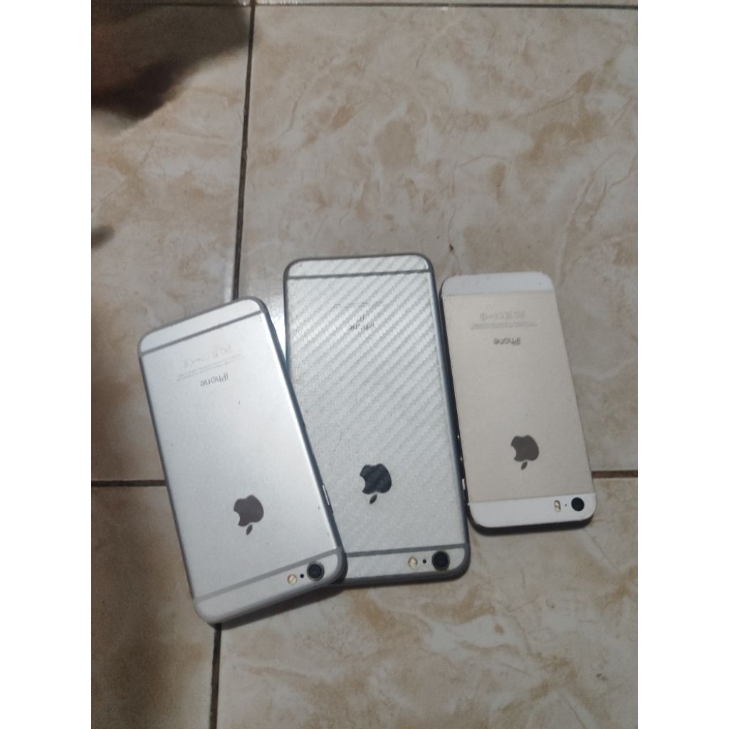 borong aja semua ip 6 minus lcd bagian bawah ad yg gk bisa kesentuh ip 6splus mati ip 5s nya mentok 