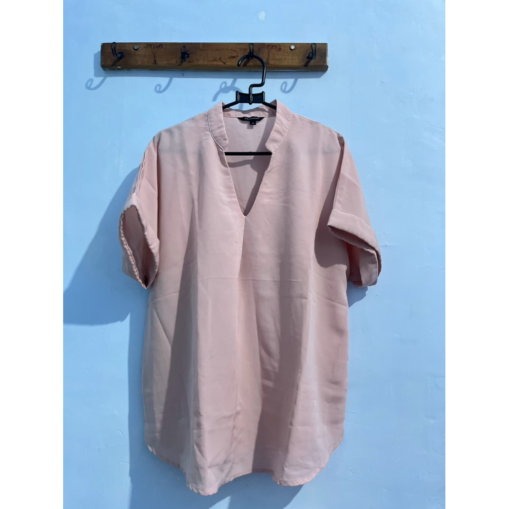 PRELOVED BLOUSE THE EXECUTIVE