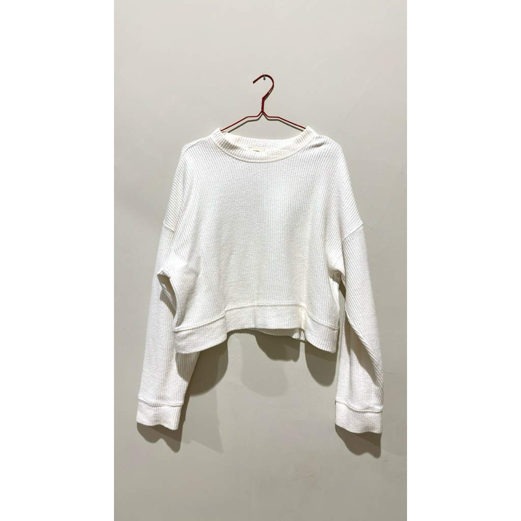 [Preloved] Sweater Salur Crop - ZANO BASIC