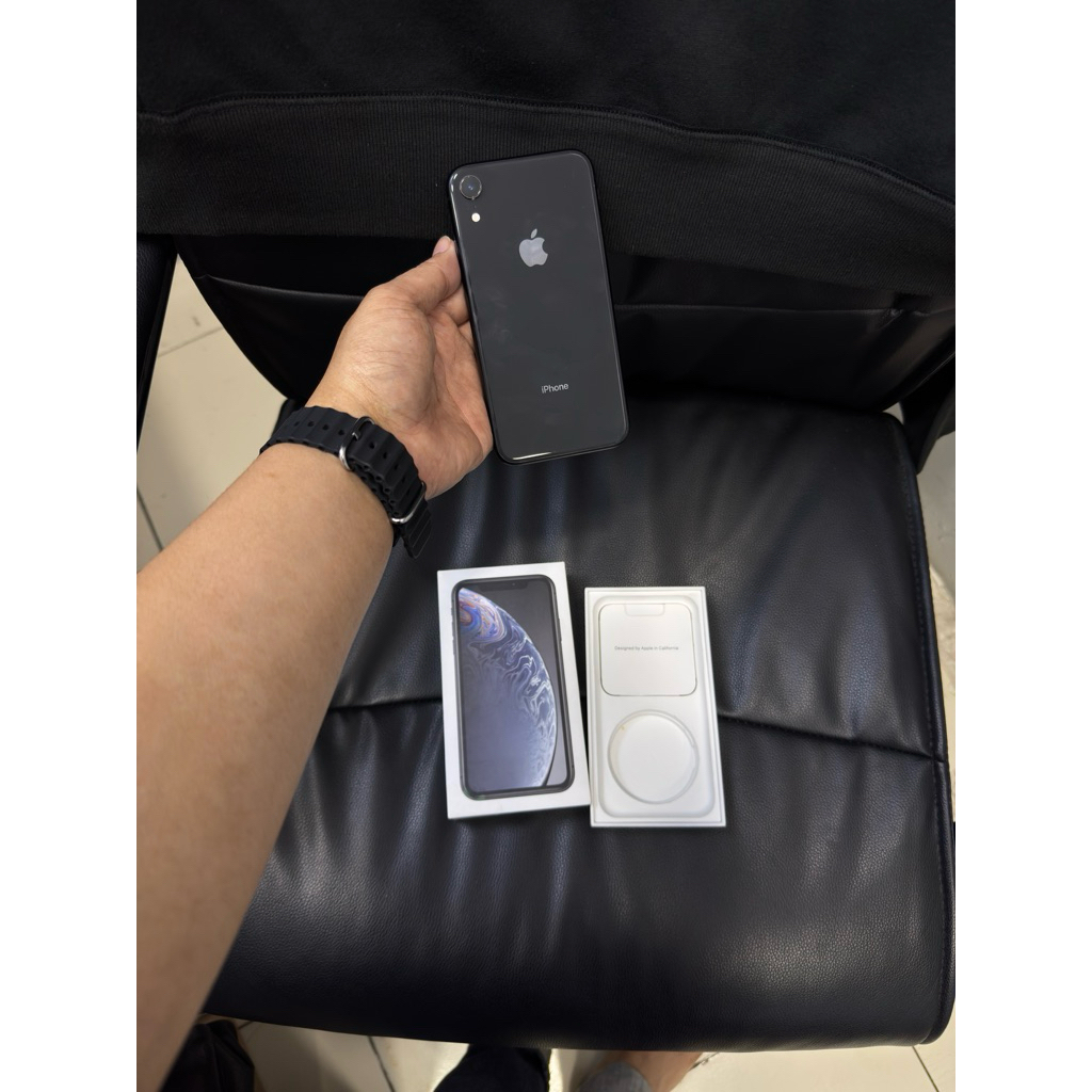 iphone XR 64 garansi resmi ibox mulus