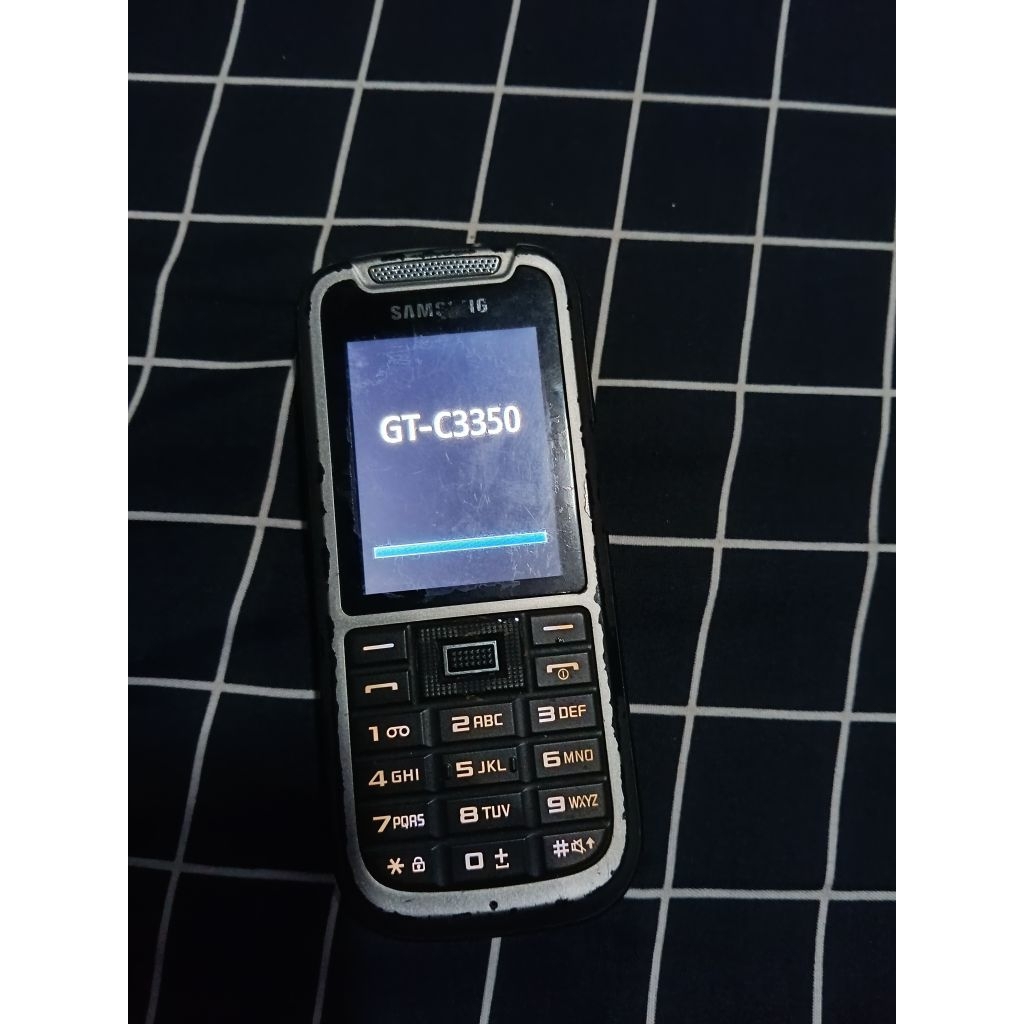 hp Samsung badak c3350 hidup kadang restart sendiri