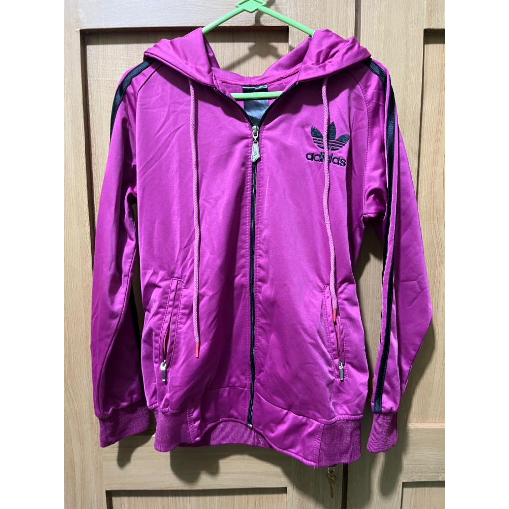 jaket ungu