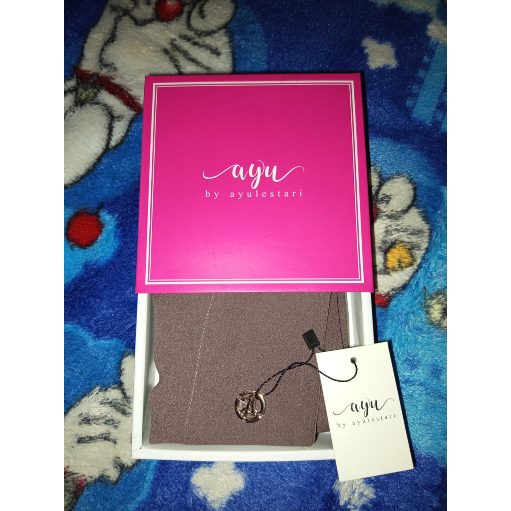 ayu by ayu lestari hijab instan warna caramel