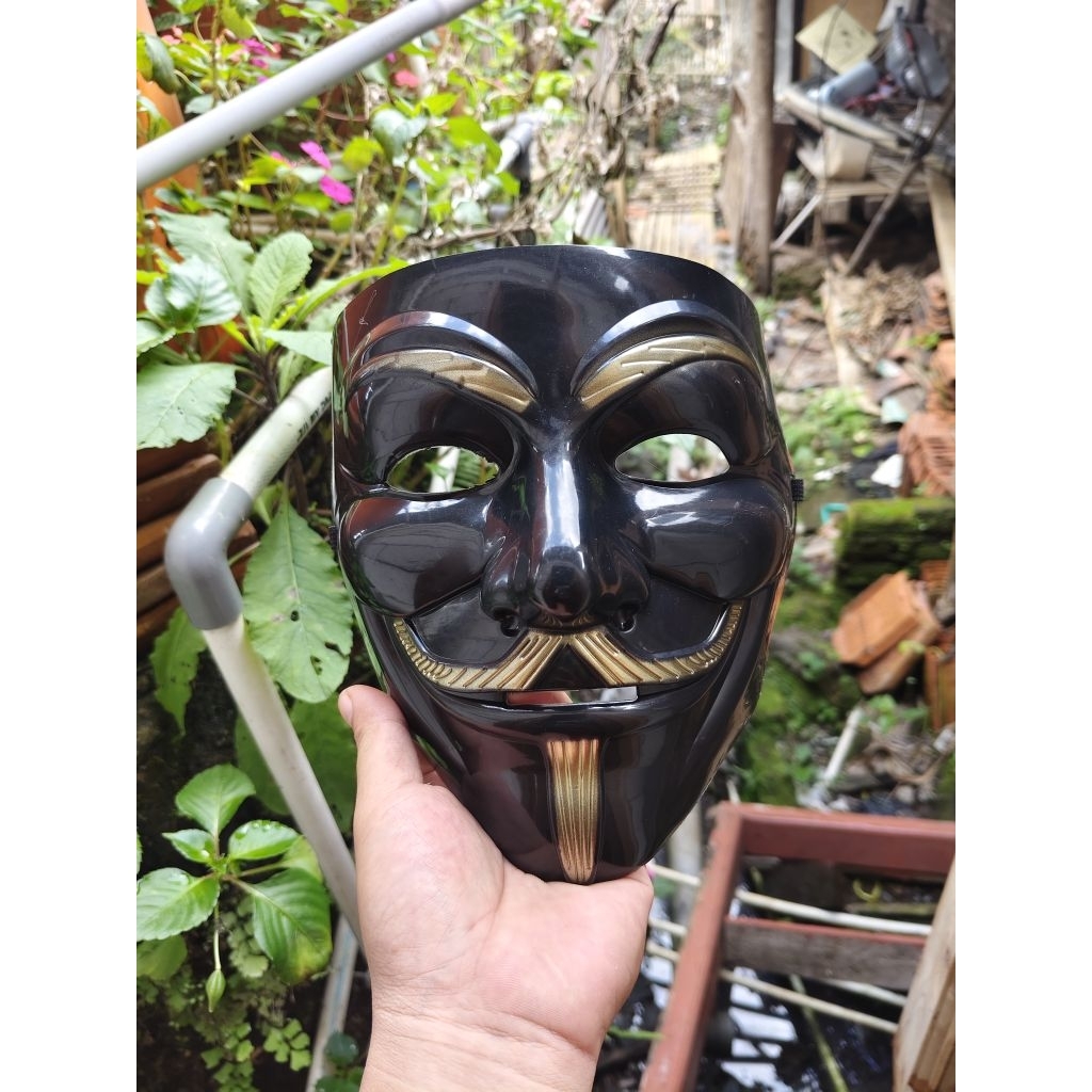 topeng hacker hitam anonymous vendetta / topeng pesta / topeng pelastik /topeng keren