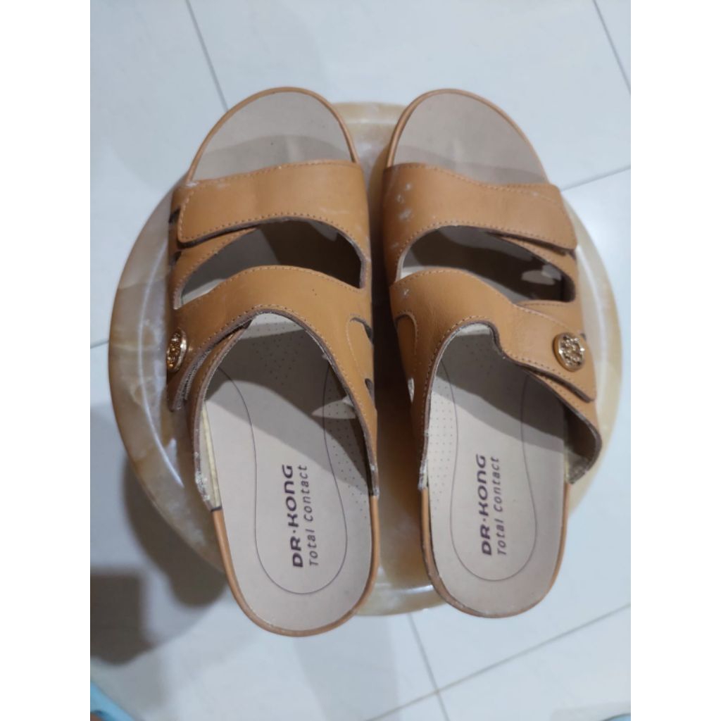 sandal dr kong size 39 PRELOVED