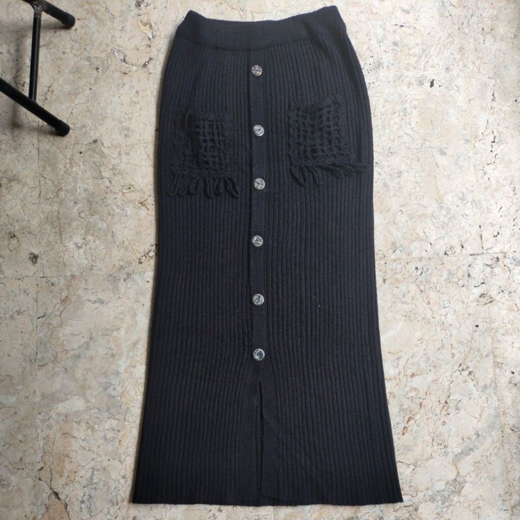 Bawahan Wanita Rok Hitam Panjang Rajut Knitt Tebal