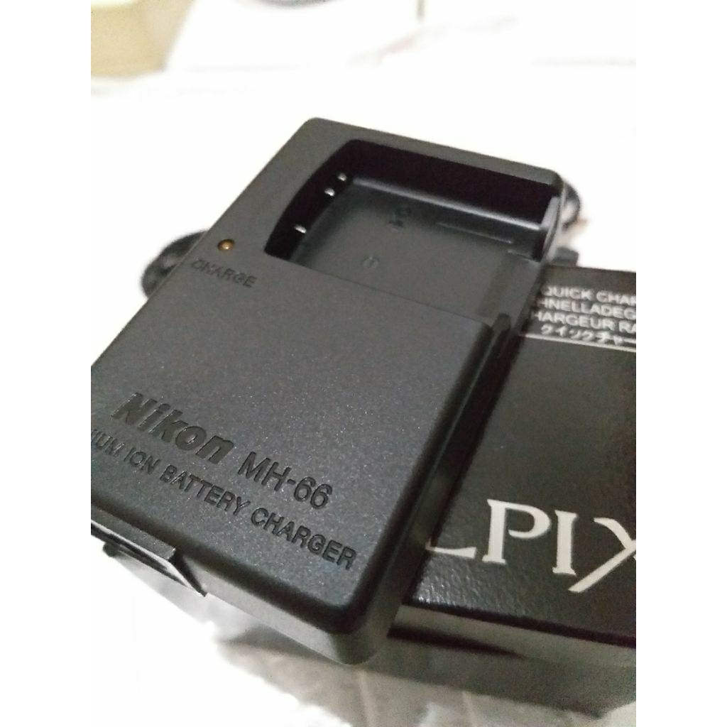 Charger Camera Nikon MH66 Coolpix  S3100, S3200, S3300, S3400, S3700, S4100