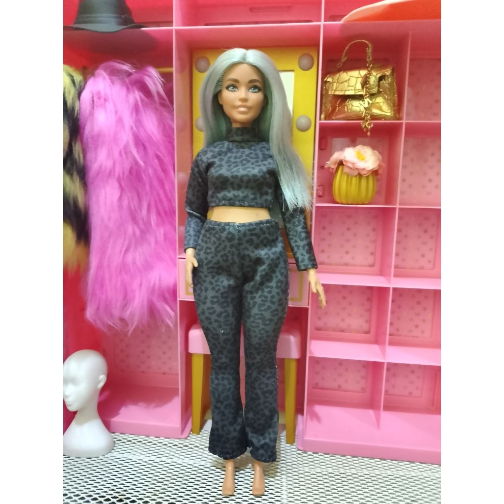 Barbie Mattel Preloved Curvy