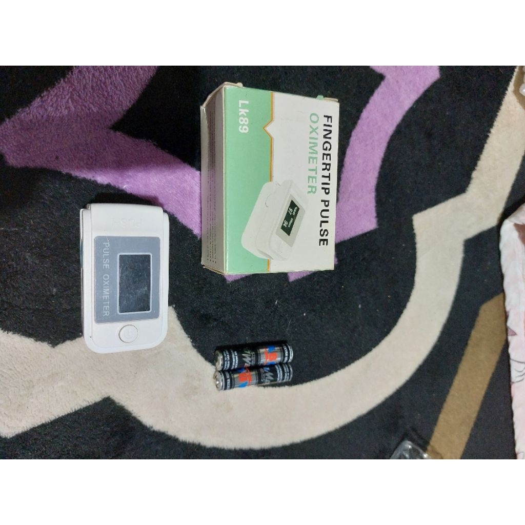 FINGERTRIP PULSE OXIMETER