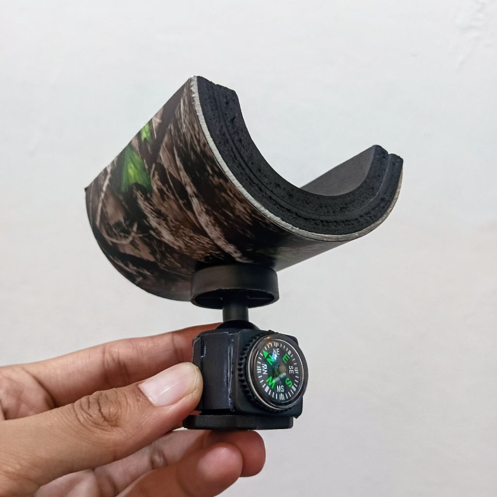 Dudukan sengin tripod sanggong sandaran sengin tripod