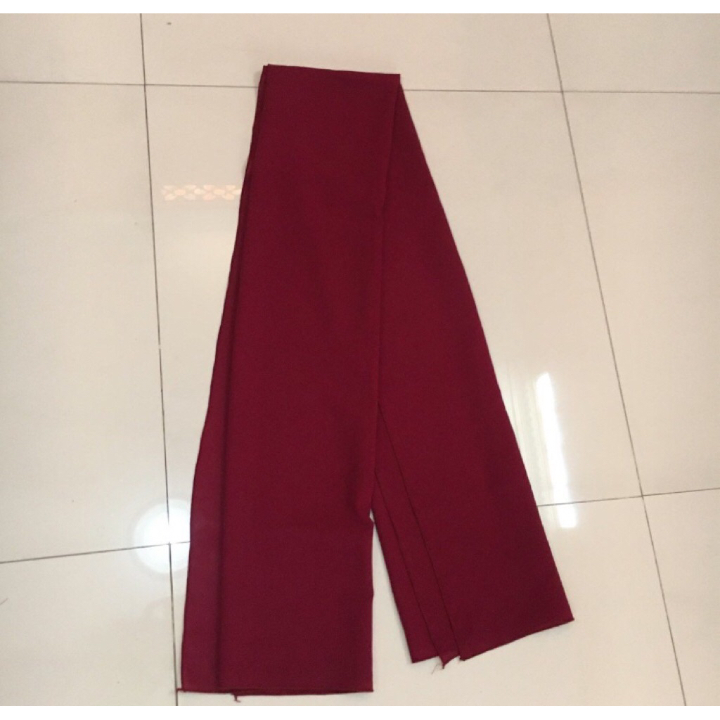 Hijab pashmina merah maroon ceruty