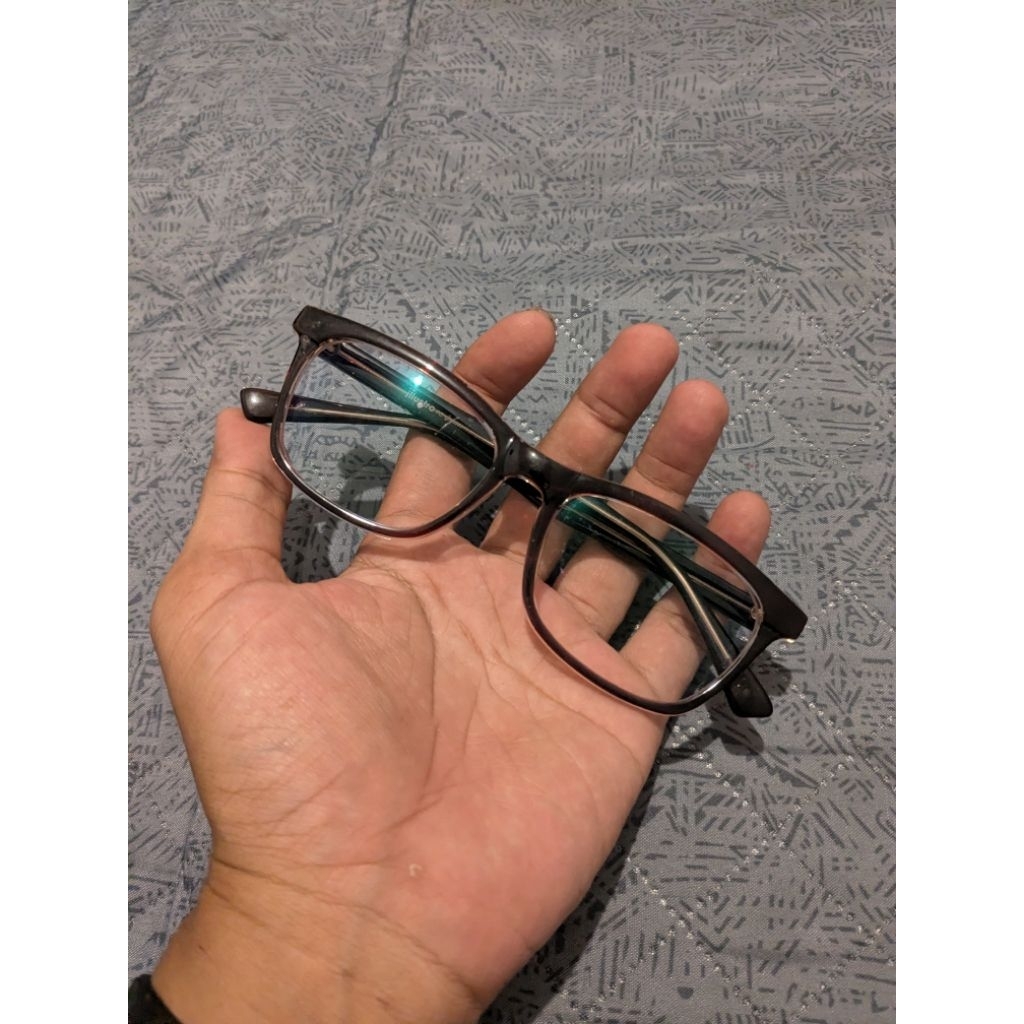 Frame kacamata illustro original