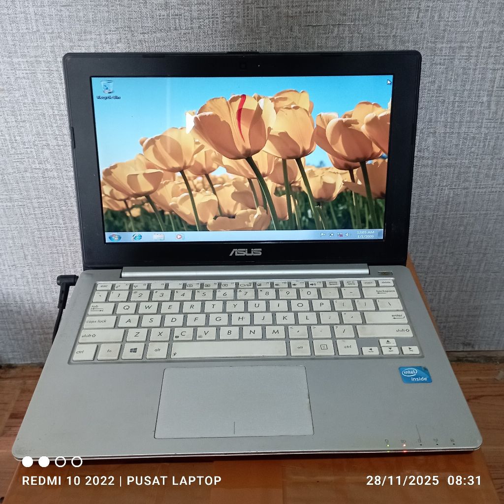Laptop Asus X201E windows 7 Prosesor Intel Celeron Ram4gb HDD320 Lcd11in mesin Normal tested siap pa