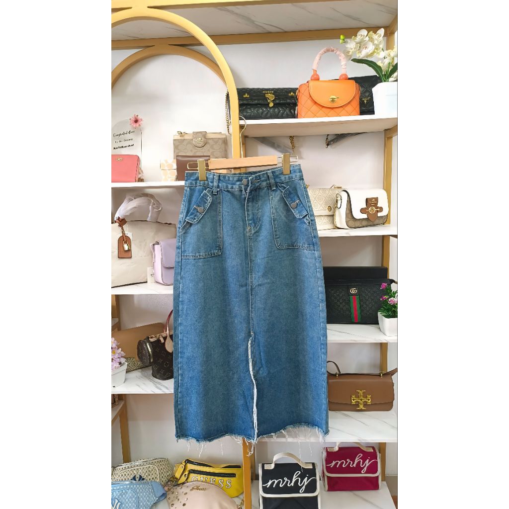 BAWAHAN ROK JEANS WANITA KEKINIAN BELAH DEPAN