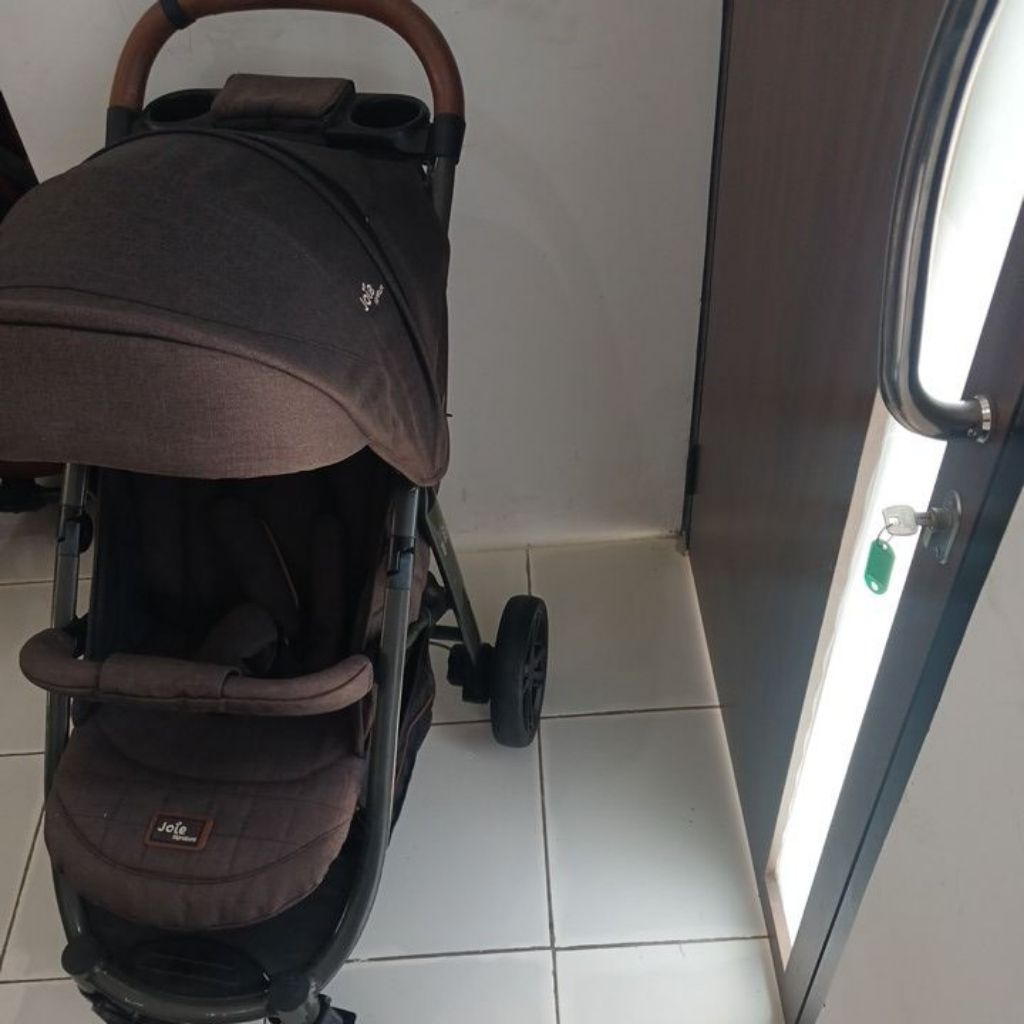 stroller joie signature litetrax 4