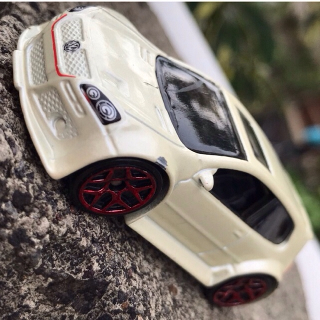 HOT WHEELS VOLKSWAGEN GOLF GTi HOTWHEELS