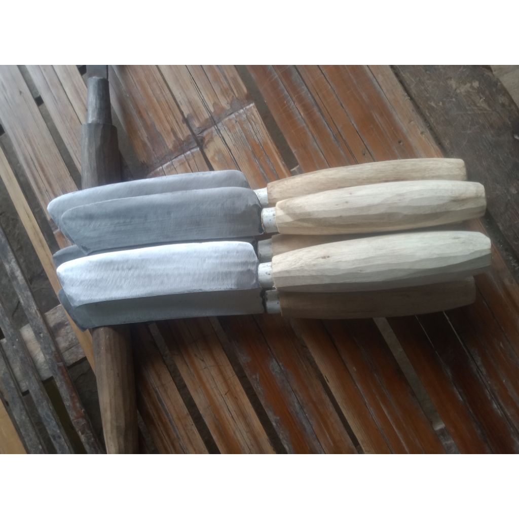 pisau dapur serbaguna bahan baja asli Madura