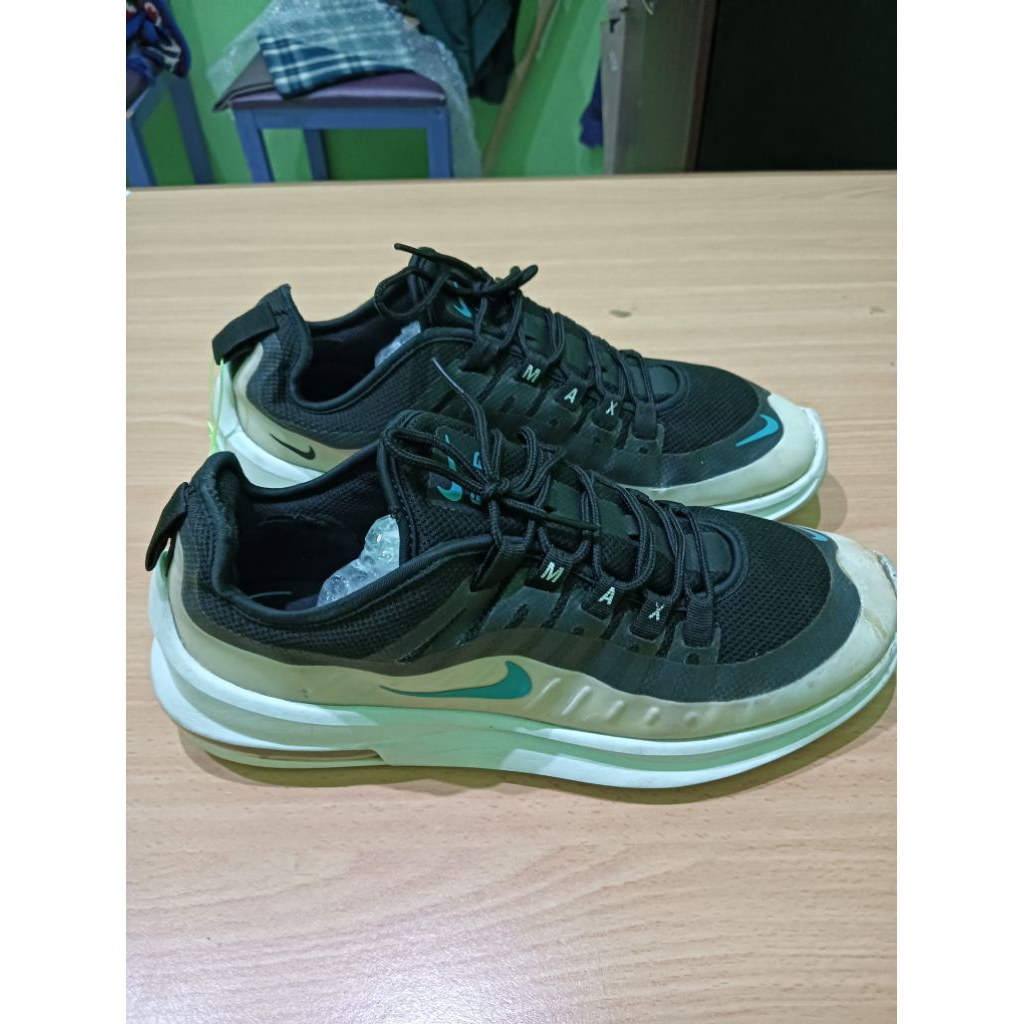 sepatu second airmax 42,5