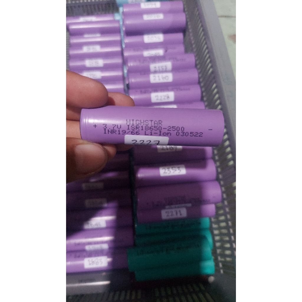 Baterai high drain ISR18650 2500 Highstar