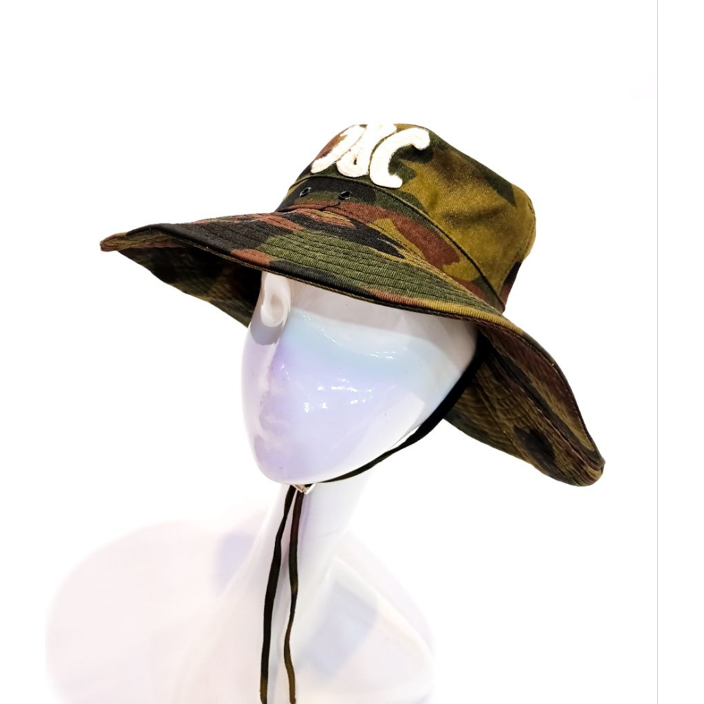 Topi wanita kekinian