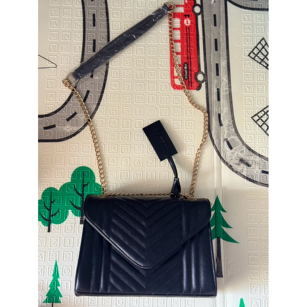 Patris jersey sling bag